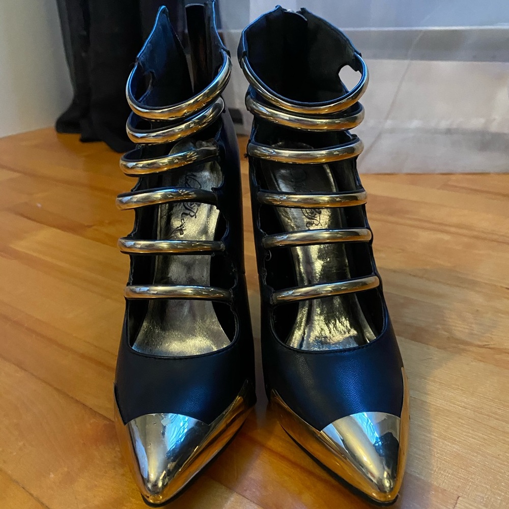 Women heels